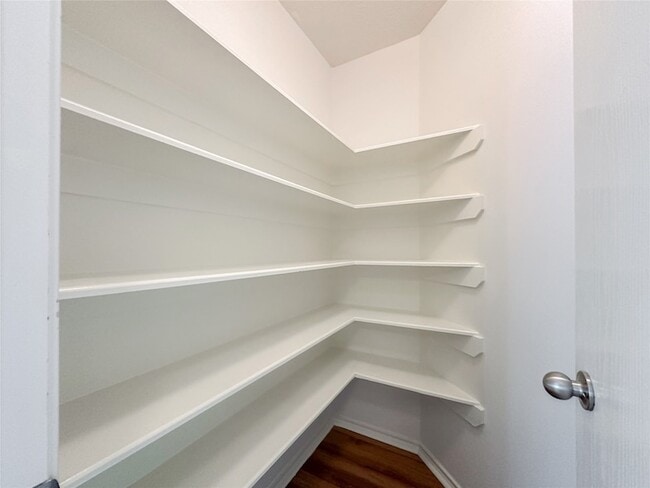 Building Photo - 11 Orion Star Ct