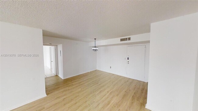 Building Photo - 210 174th St