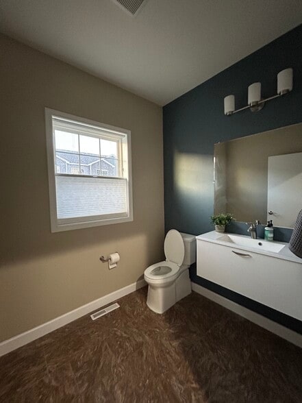 Building Photo - 3053 Bluestem Trl