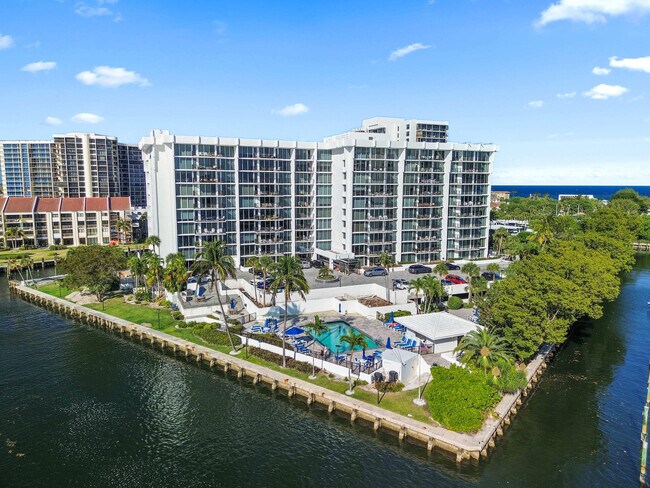 Primary Photo - 4750 S Ocean Blvd