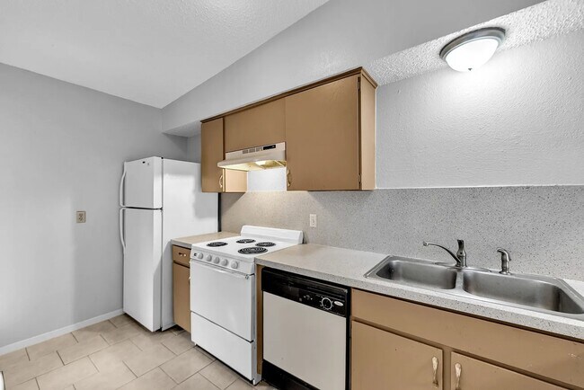 Building Photo - 803 Oakland St