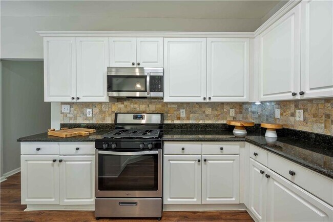 Building Photo - 1245 S Bethany Creek Dr