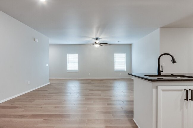 Building Photo - 5 East