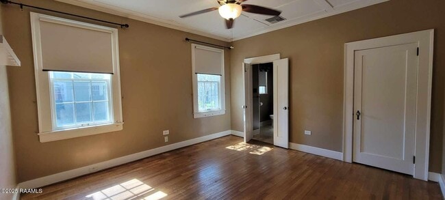 Building Photo - 211 City Park Cir