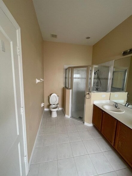 Building Photo - 114 Canterbury Pl