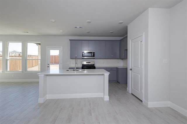 Building Photo - 1214 Aruba Ave