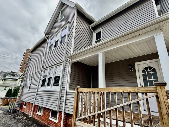 Building Photo - 39 North St