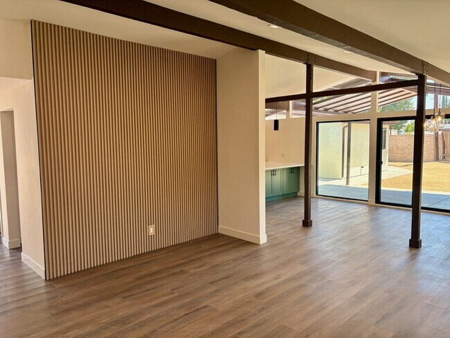 Building Photo - 8842 Quakertown Ave