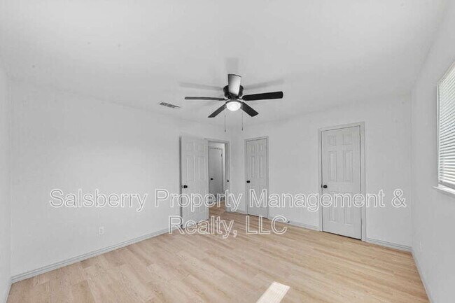 Building Photo - 3137 FM200