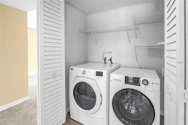 Building Photo - 1320 Pasadena Ave S