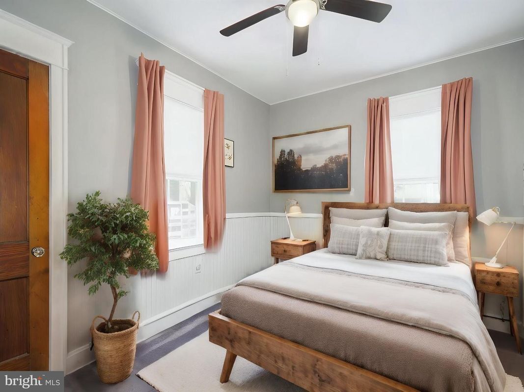 Building Photo - 57 Ridgeway Ave