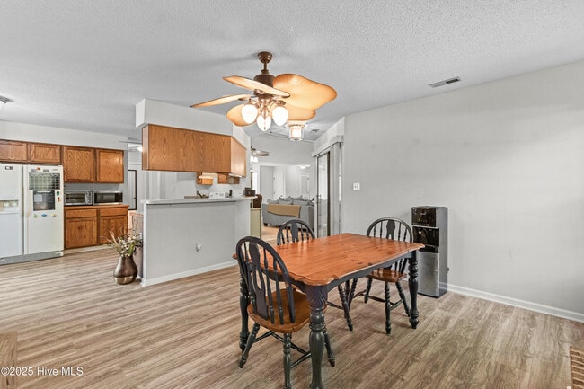 Building Photo - 439 Candlewood Dr