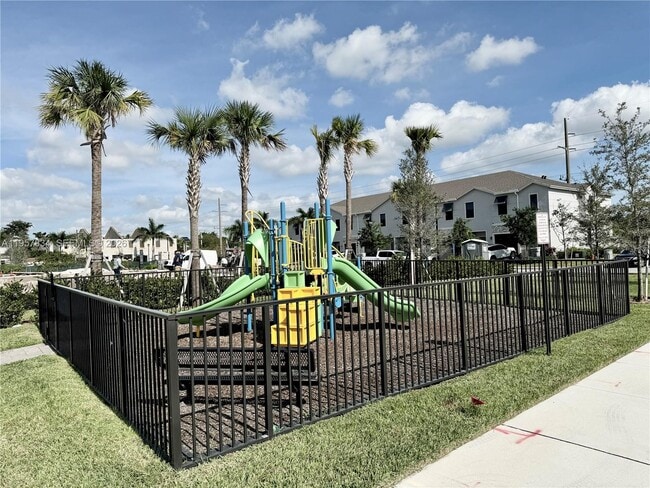 Building Photo - 891 NW 3rd Terrace