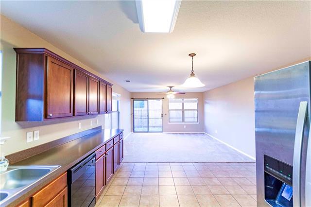 Building Photo - 365 Basswood Ln