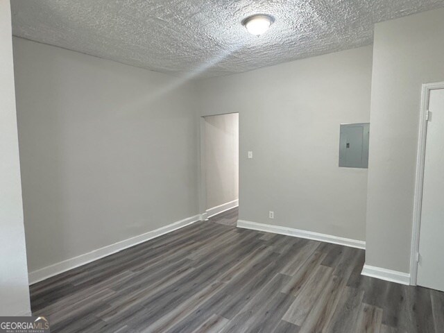 Building Photo - 818 Peeples St SW