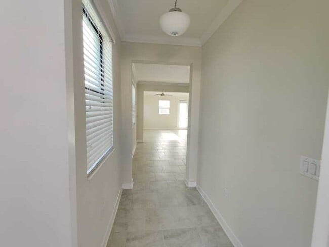 Building Photo - 1242 Sandwedge St