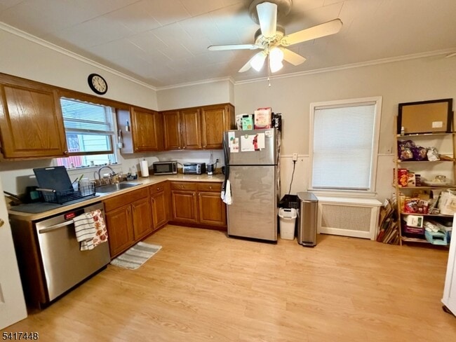 Building Photo - 33 Claremont Ave