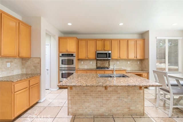 Building Photo - 636 Debora Rae Dr