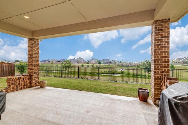 Building Photo - 23623 Lively Ferry Ln