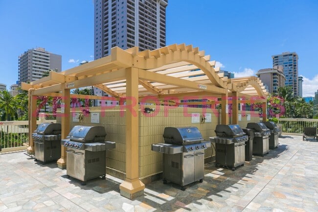 Building Photo - furnished 1 bedroom, 1 bath unit at Island Colony for rent.