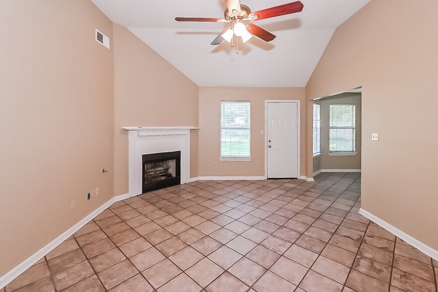 Building Photo - 6926 Ginwood Cove