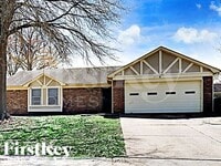 Building Photo - 6773 Rockbrook Dr