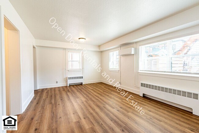 Building Photo - 1823 Griswold Dr