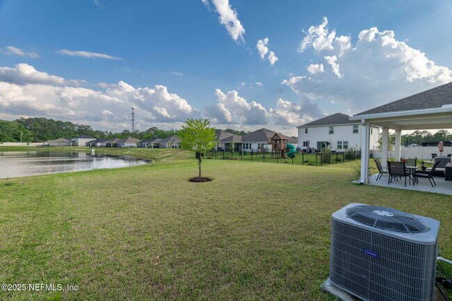 Building Photo - 12897 Logans Walk Ln