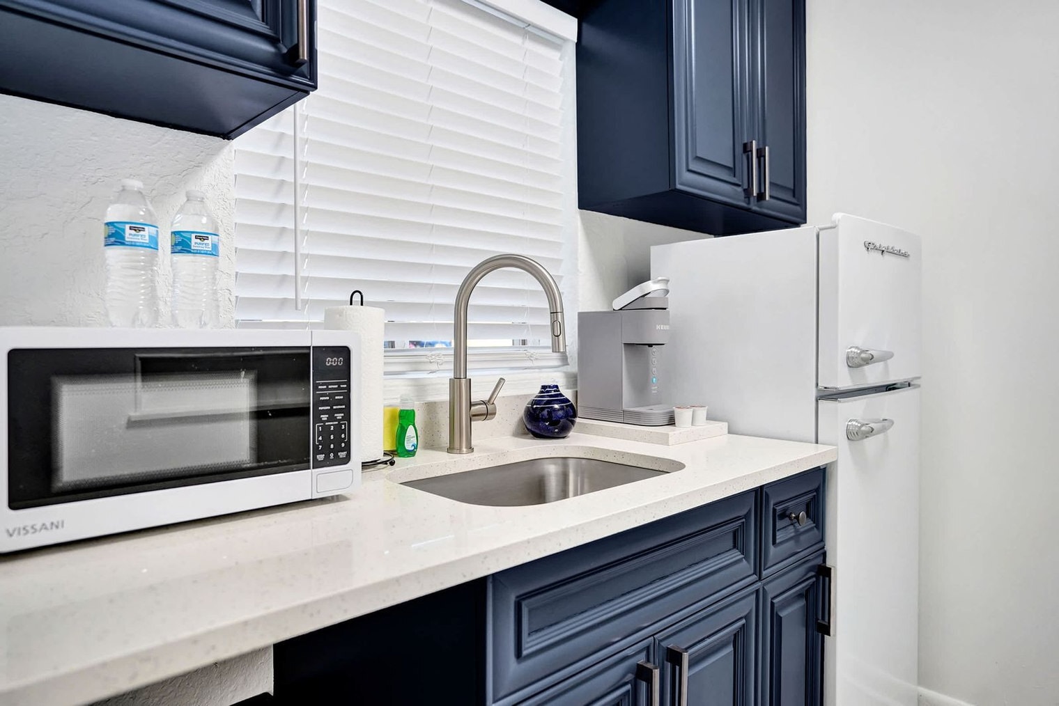 Building Photo - 101 Lucerne Ave