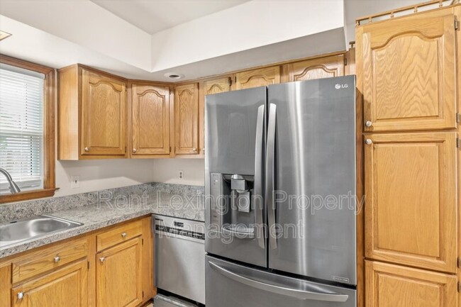 Building Photo - 2168 Jasmine Dr
