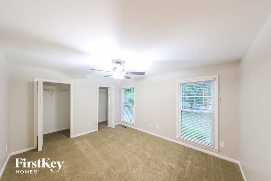 Building Photo - 314 Farley Dr