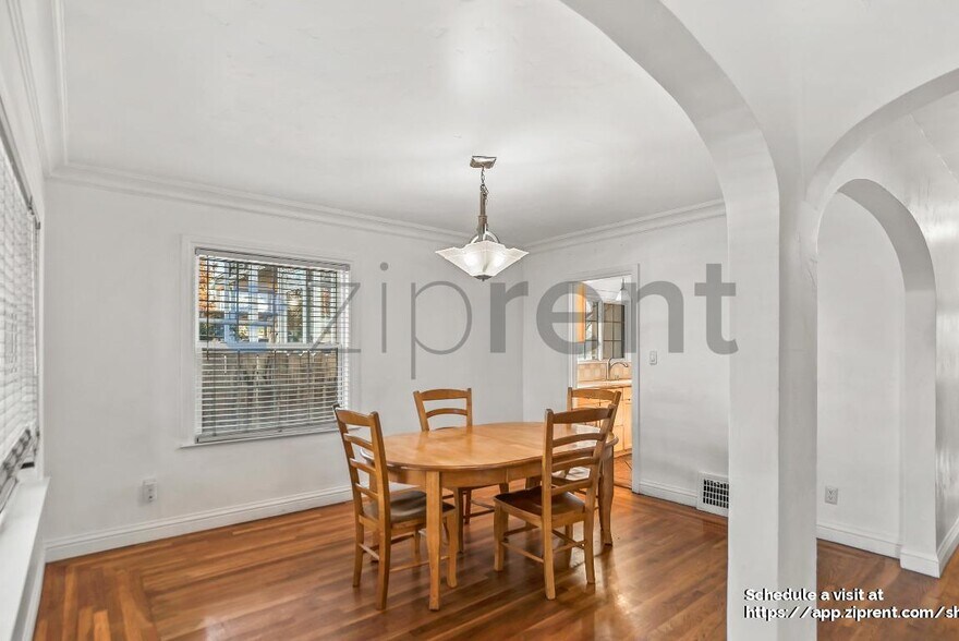 Building Photo - 855 N 17th St