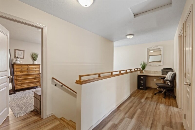 Building Photo - 9308 North Mountain Lane