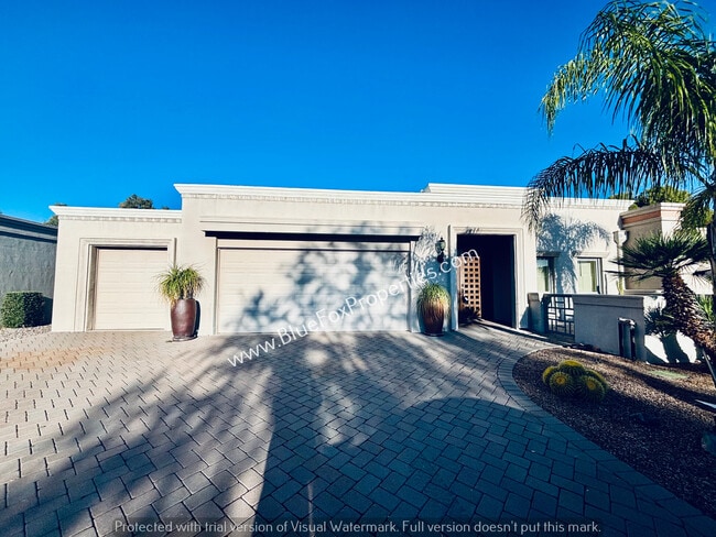 Building Photo - 8135 N Casas Way