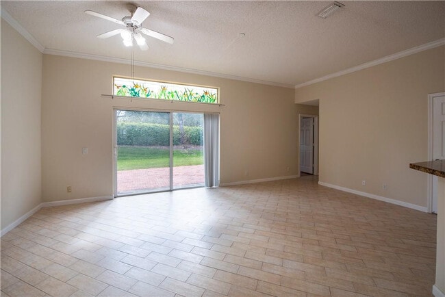 Building Photo - 4015 Palm Pl