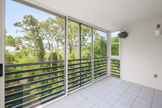 Screened Lanai - 270 Naples Cove Dr