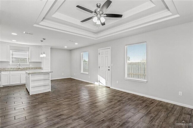 Building Photo - 3408 Sahara Dr