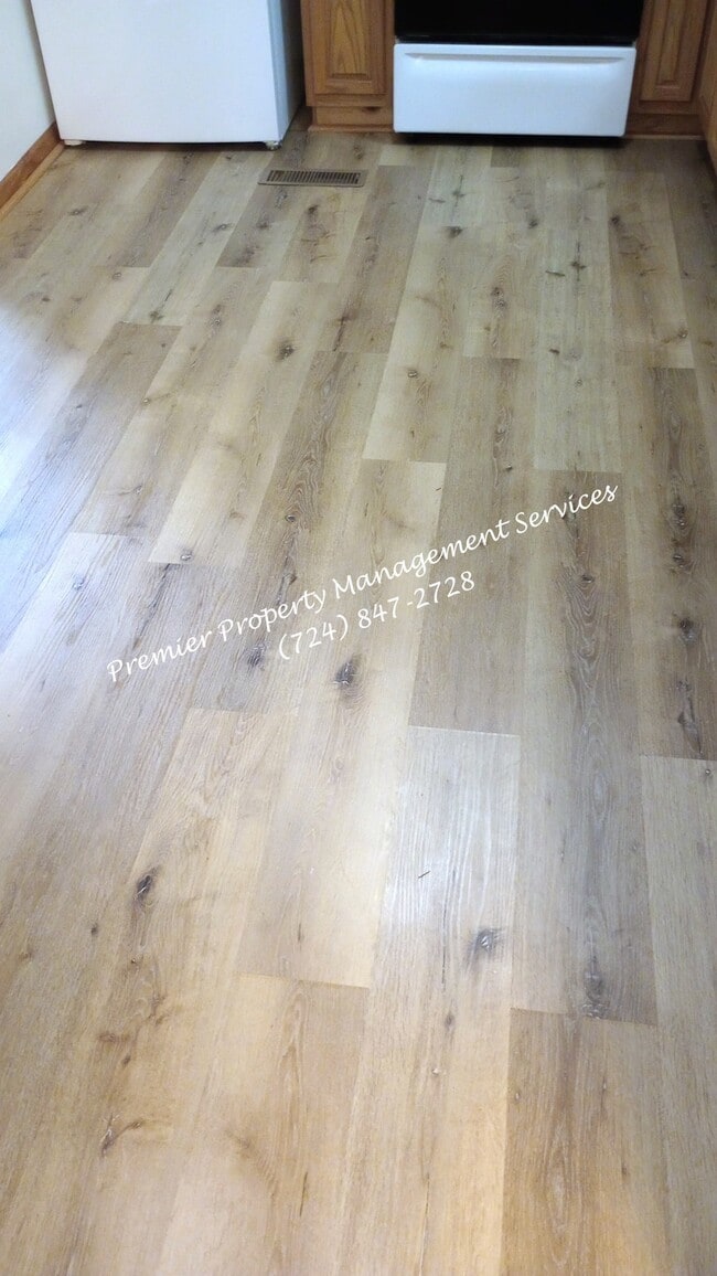 Building Photo - 1650 Brighton Rd