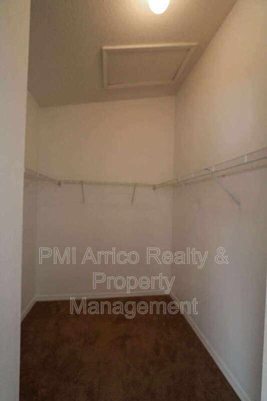 Building Photo - 6142 Olivedale Dr