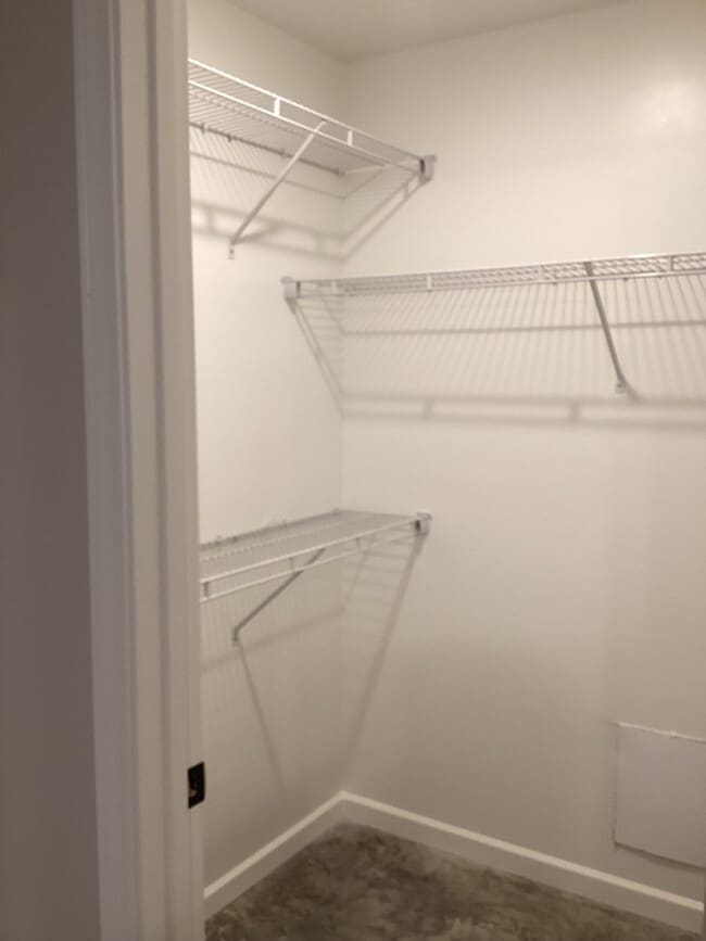 Building Photo - 4367 Suncrest Dr