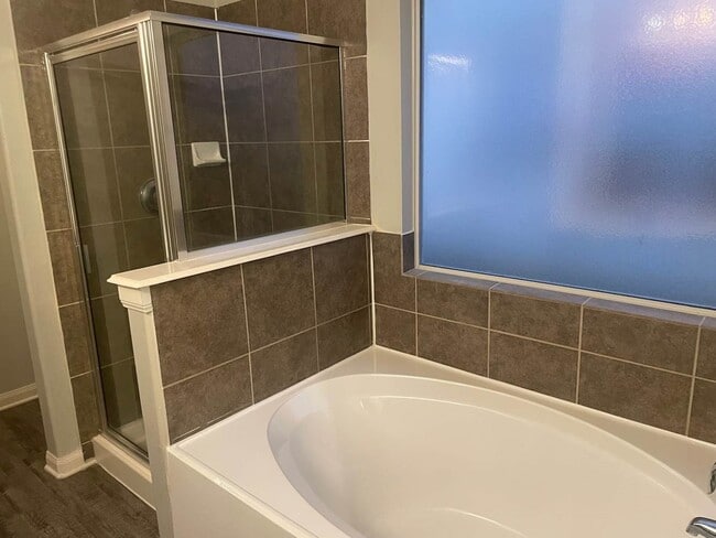 Building Photo - 3335 Fiorella Way