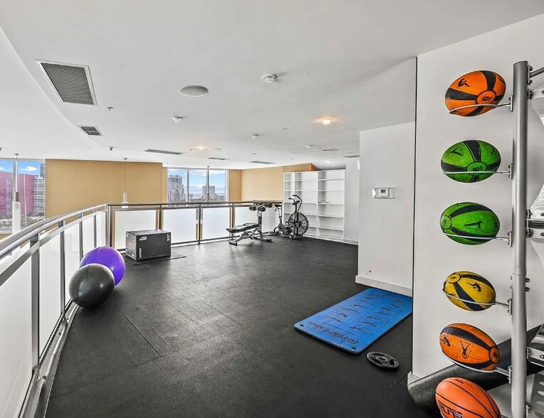 Building Photo - 60 SW 13th St