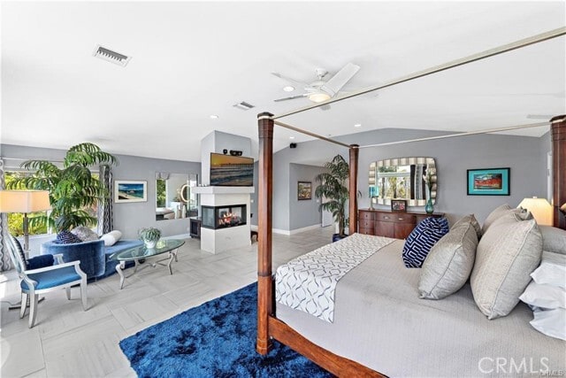 Building Photo - 25606 Stratford Pl