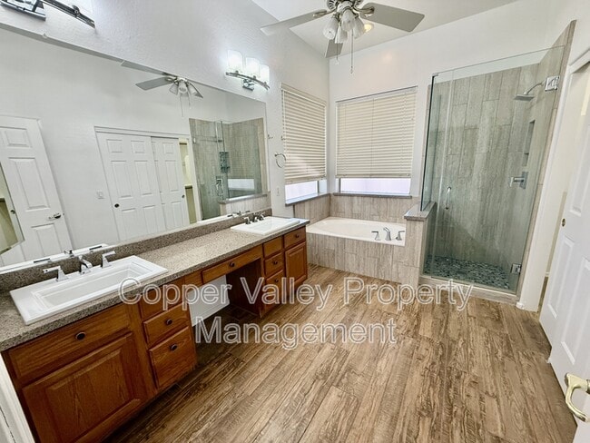 Building Photo - 6853 W Remuda Dr