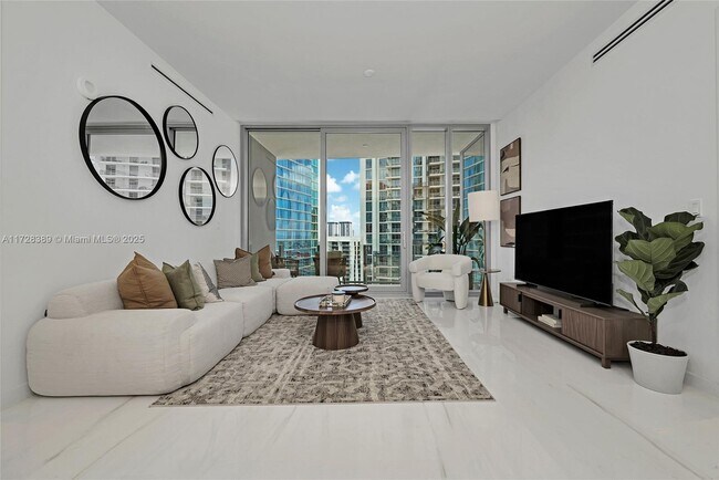 Building Photo - 300 Biscayne Blvd Way