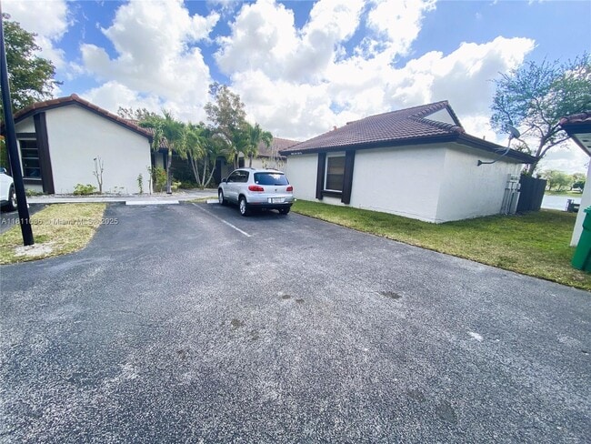 Primary Photo - 4825 SW 152nd Ct