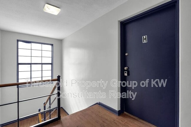 Building Photo - 61 N 21st St