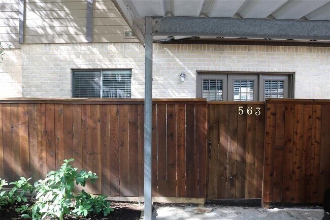 Building Photo - 11711 Memorial Dr