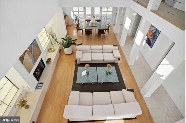 Building Photo - 4527 Q Pl NW