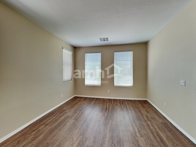 Building Photo - 14906 N 174th Ln